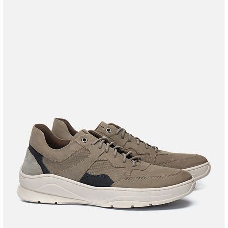 sapatos com elevação de altura